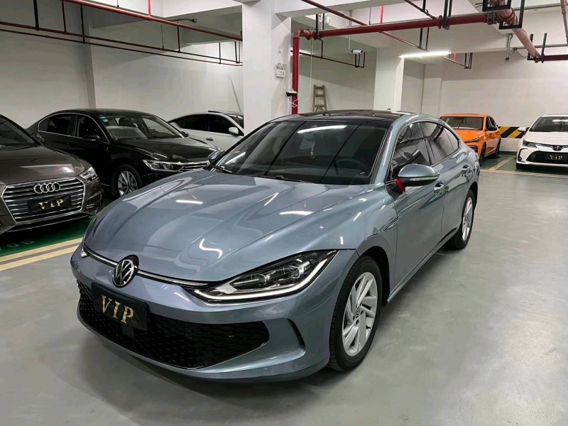 成都22年大众凌渡3