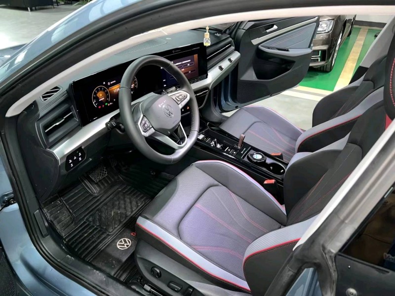 成都22年大众凌渡4