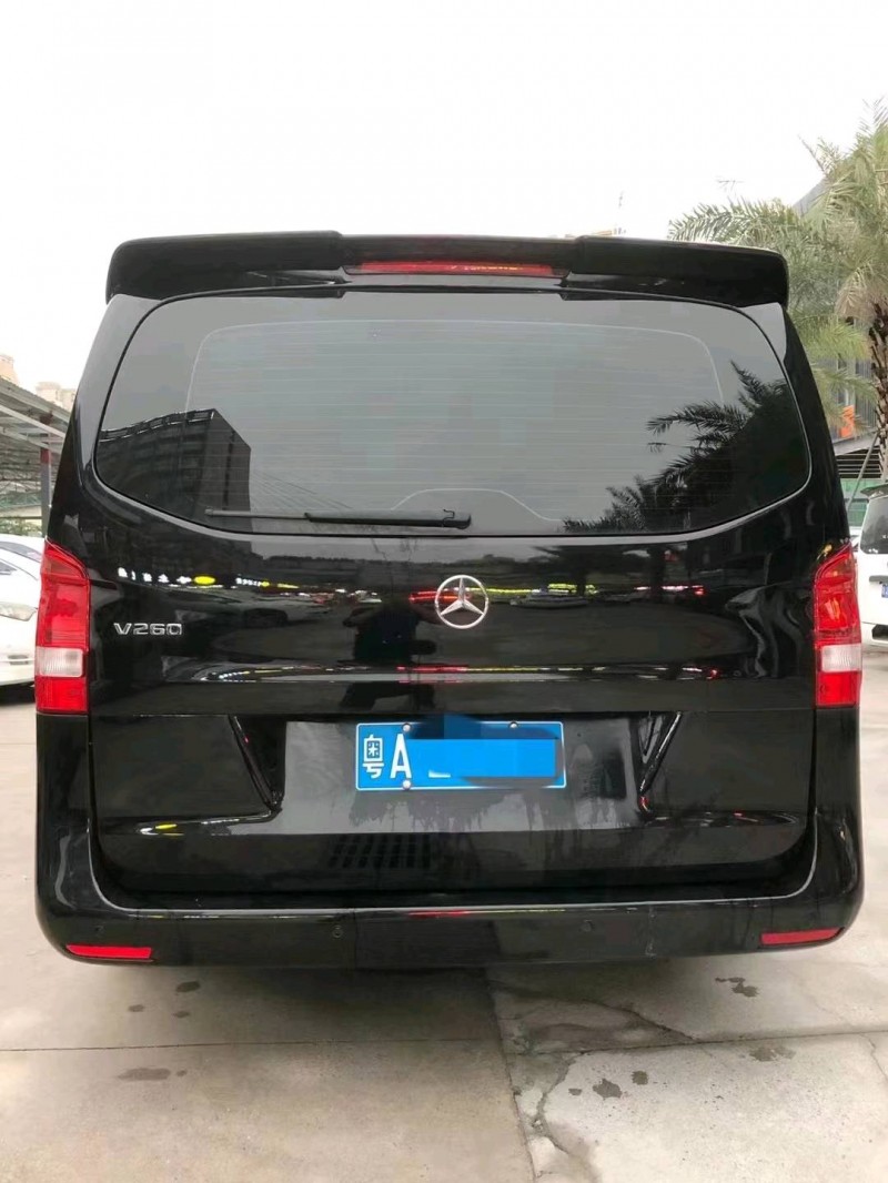 珠海20年奔驰威霆5