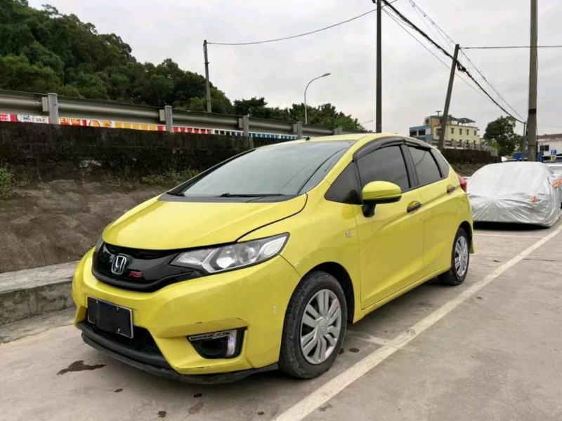 中山16年本田飞度2