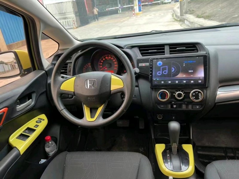 中山16年本田飞度8