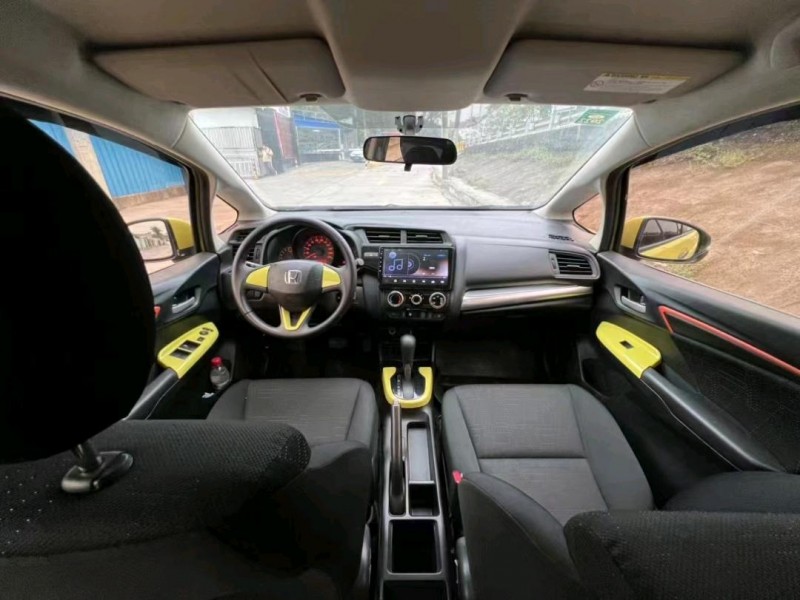 中山16年本田飞度9