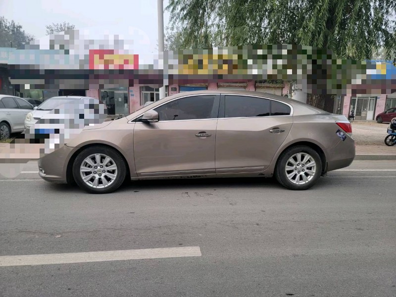 聊城13年别克君越7