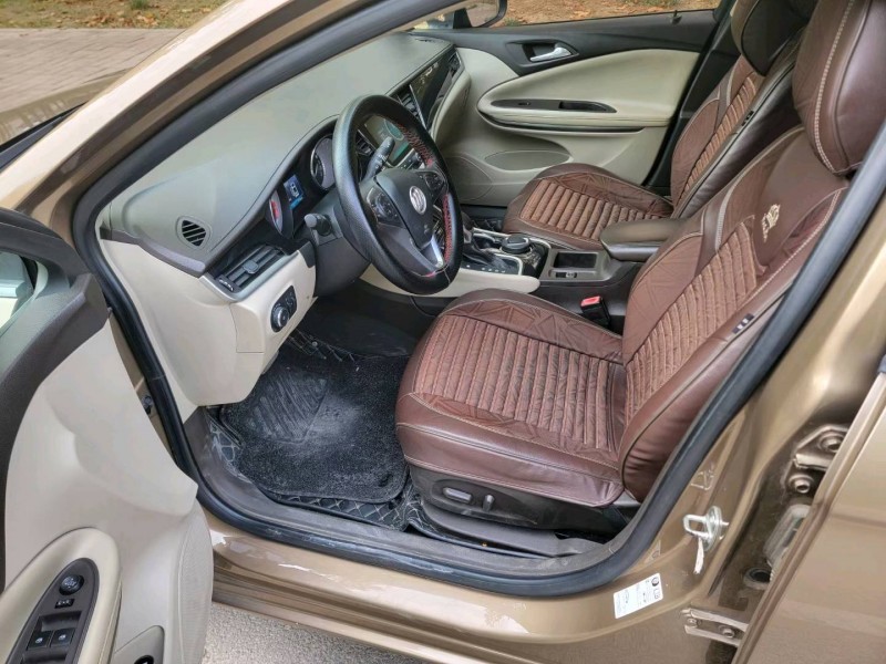 聊城16年别克威朗5