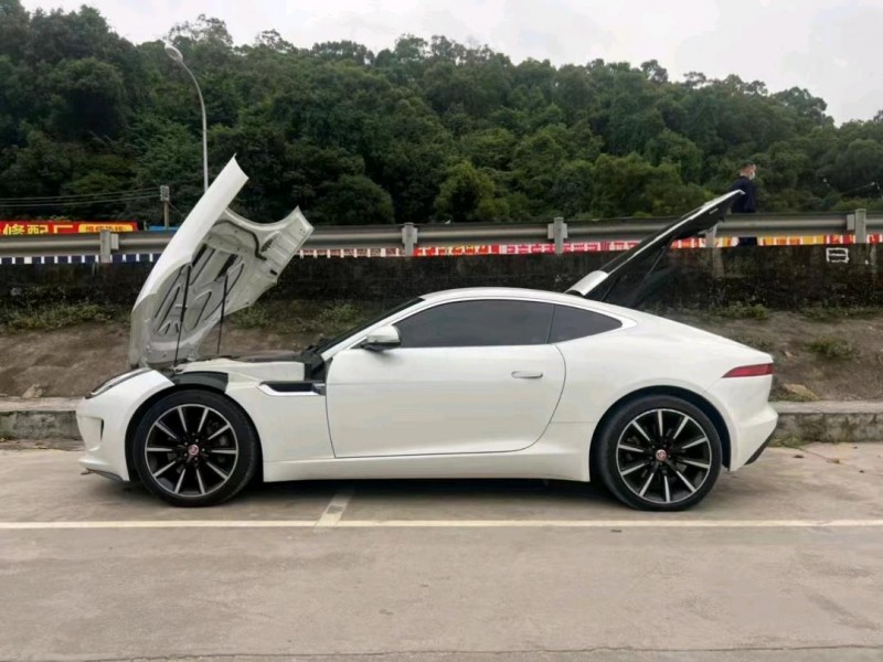 中山15年捷豹F-Type9