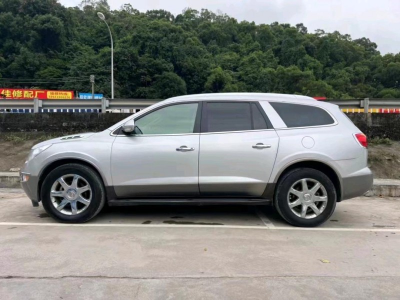 中山09年别克昂科雷3