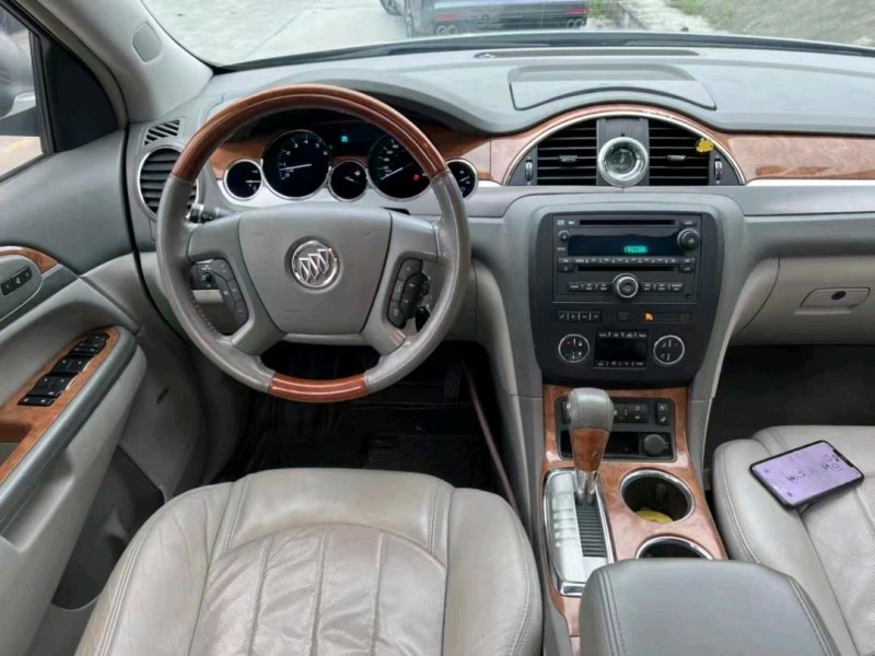 中山09年别克昂科雷7