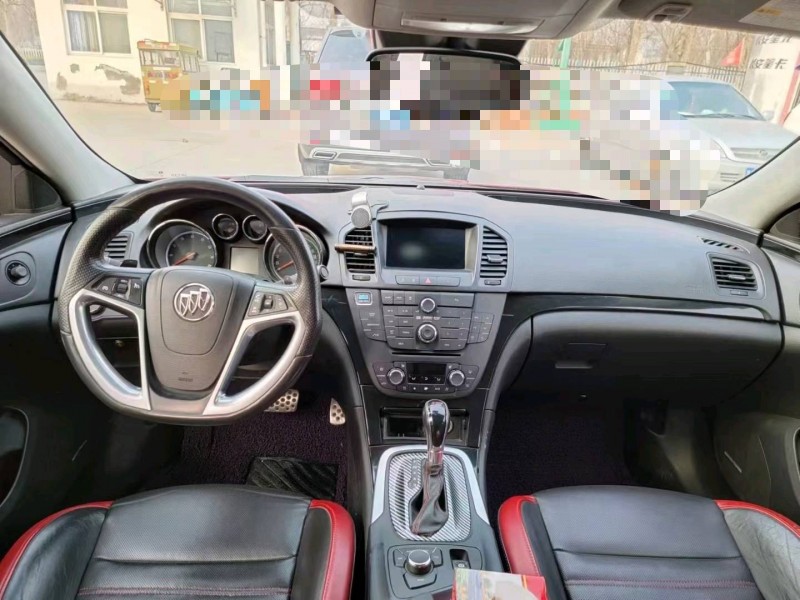 聊城12年别克君威4