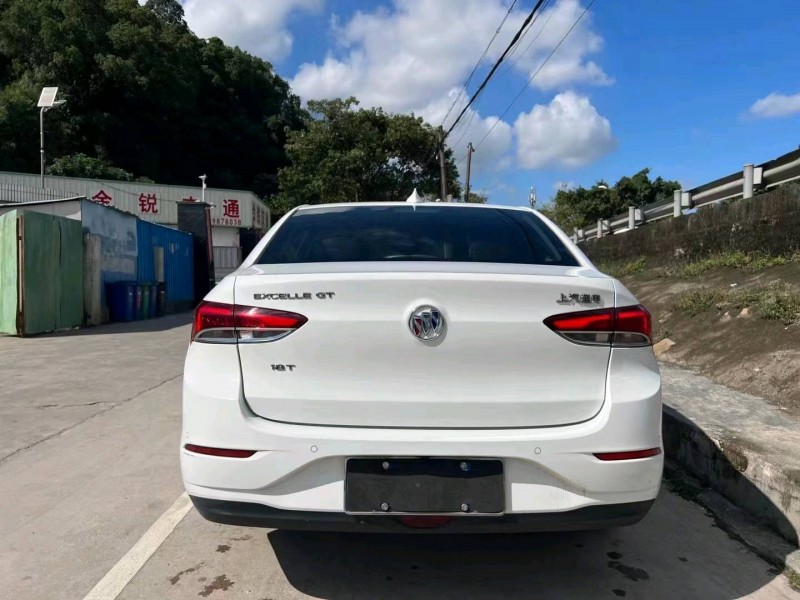 中山20年别克英朗5