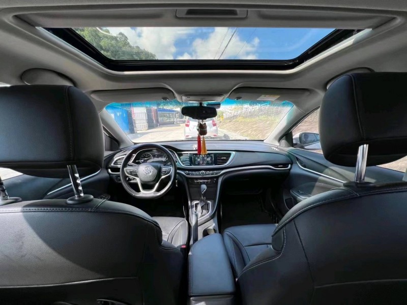 中山20年别克英朗8