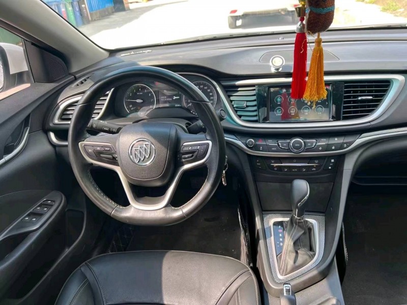 中山20年别克英朗9