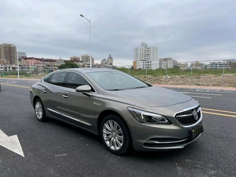 东莞19年别克君越3