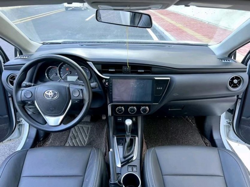 东莞18年丰田雷凌5