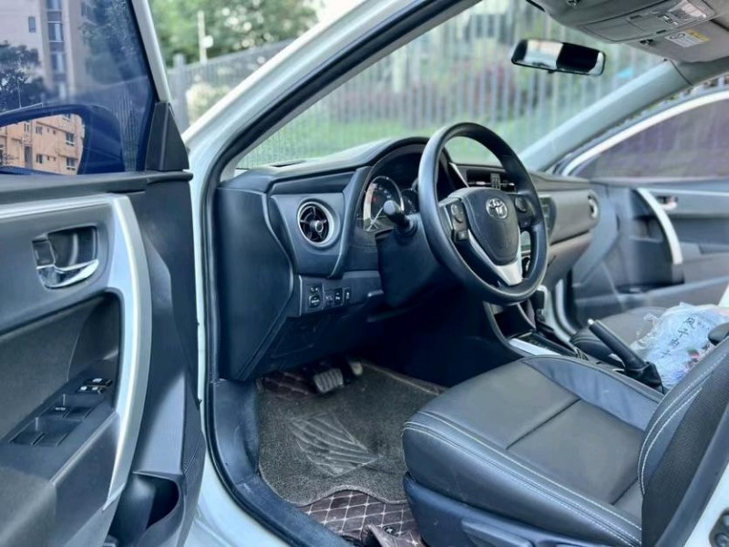 东莞18年丰田雷凌4