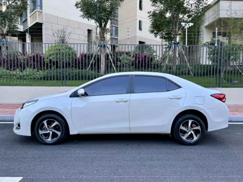 东莞18年丰田雷凌7