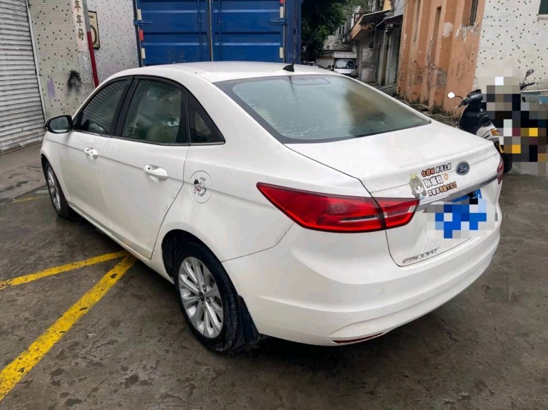 广州16年福特福睿斯8