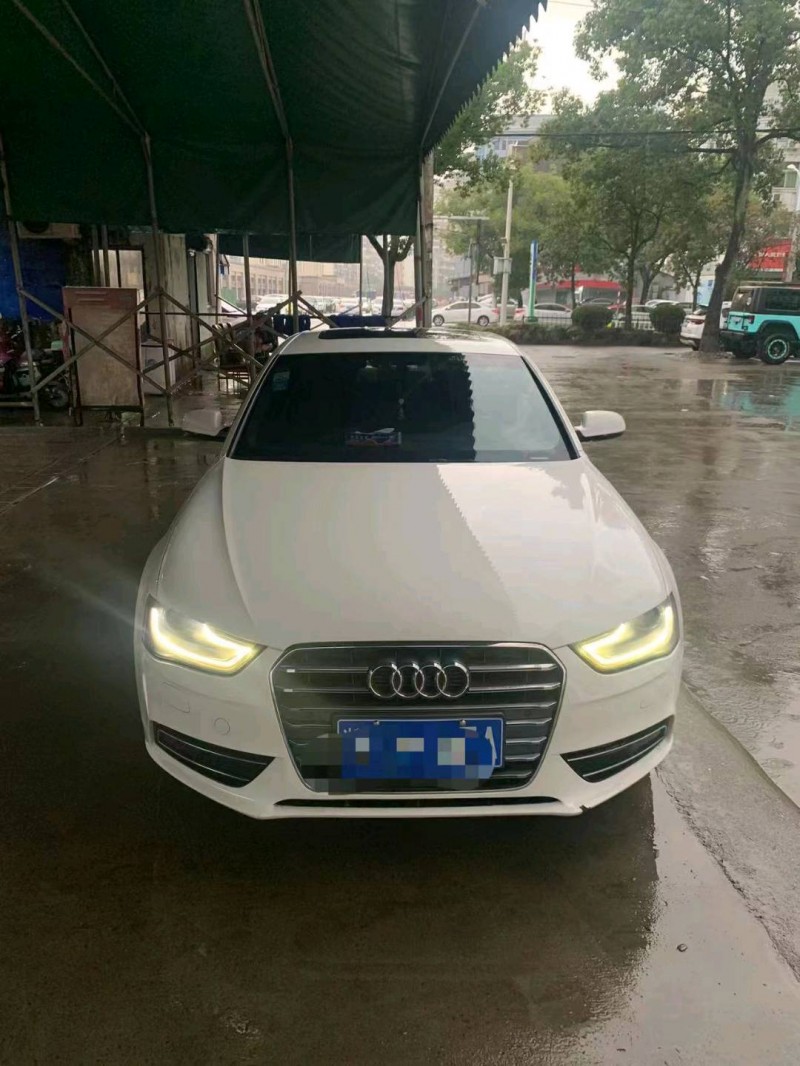 嘉兴14年奥迪A4L1