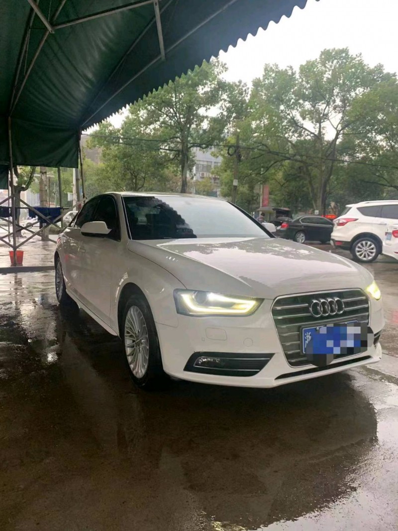 嘉兴14年奥迪A4L4