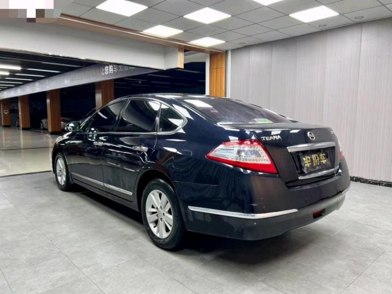 东莞11年日产天籁7