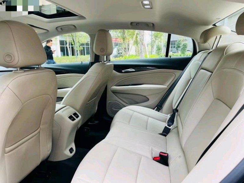 东莞21年别克君威5