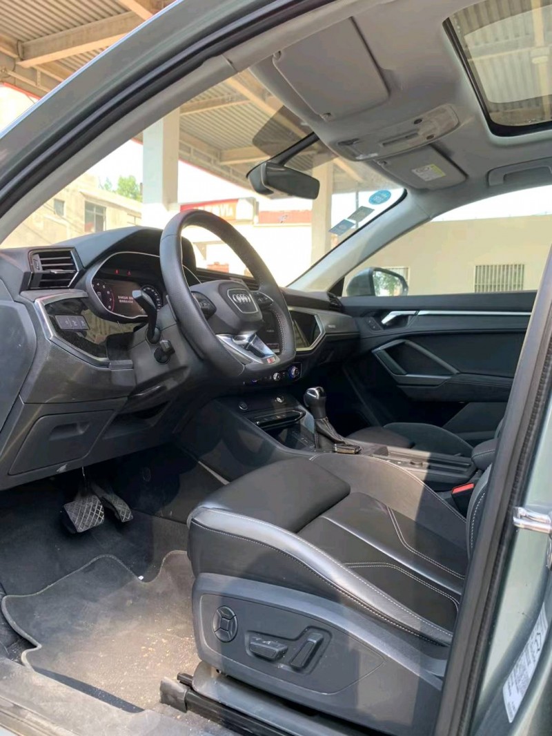 北京20年奥迪Q35