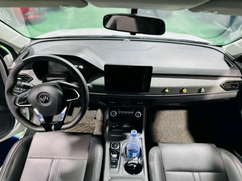 东莞22年威马汽车E53