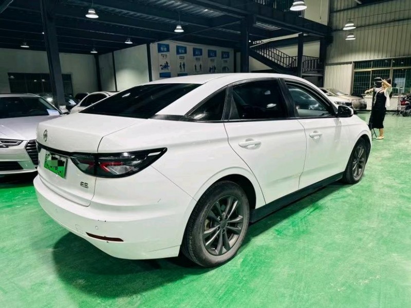 东莞22年威马汽车E58