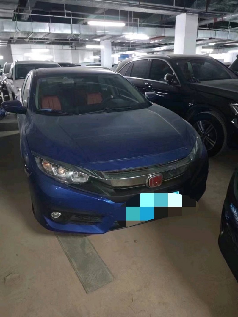 重庆18年本田思域3