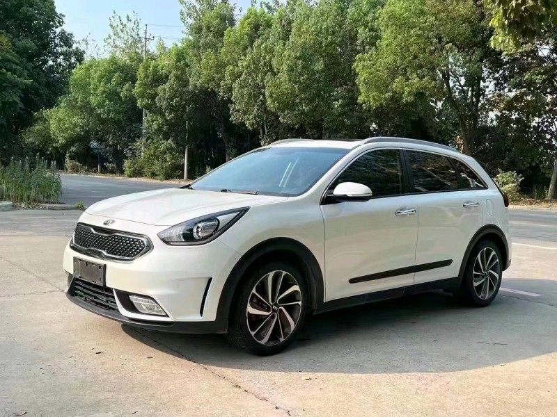 北京17年起亚极睿3