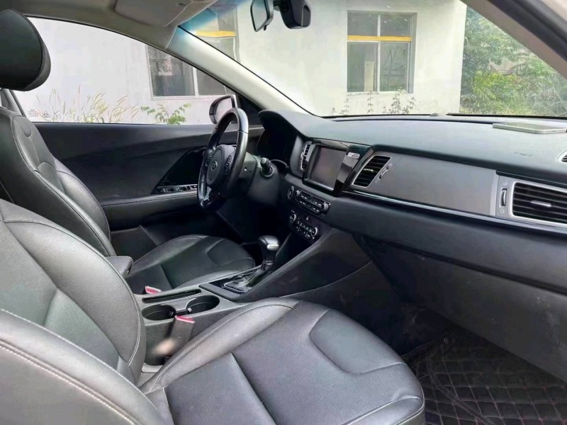 北京17年起亚极睿7