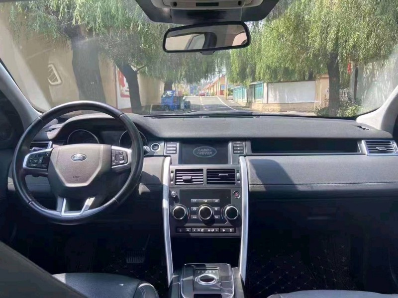 青岛18年路虎神行者8