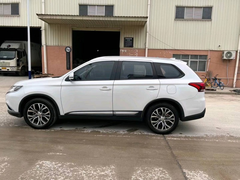 东莞18年三菱欧蓝德7