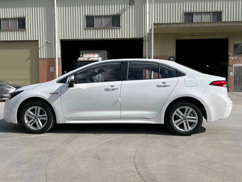 东莞22年丰田雷凌8