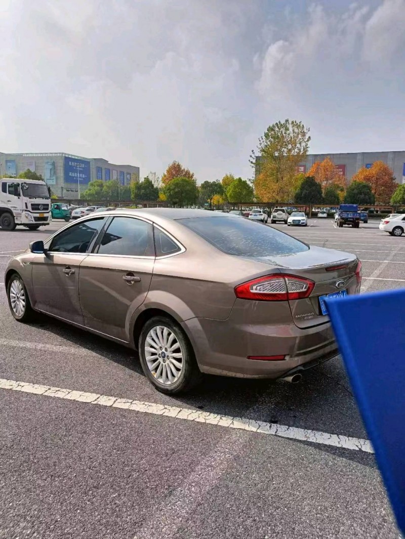 嘉兴12年福特蒙迪欧-致胜4