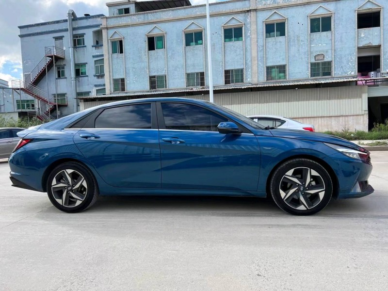 东莞21年现代伊兰特8