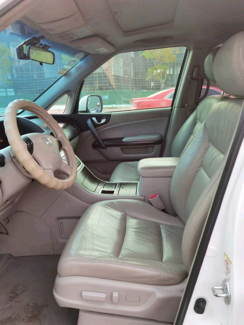 徐州15年本田艾力绅4