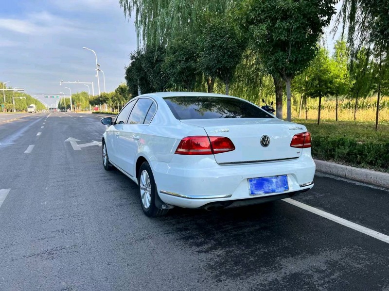 枣庄14年大众迈腾8