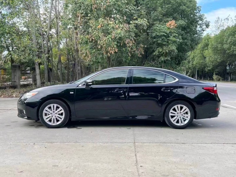 北京14年雷克萨斯ES4