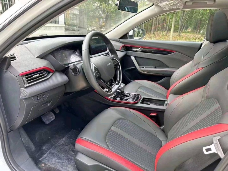 北京22年东风奕炫5