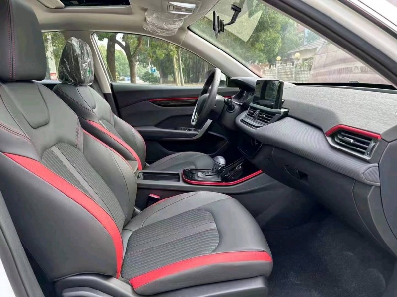 北京22年东风奕炫8