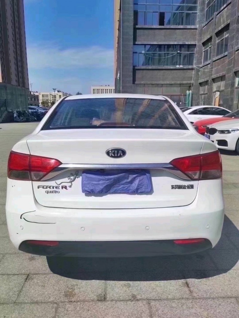 北京15年起亚福瑞迪8