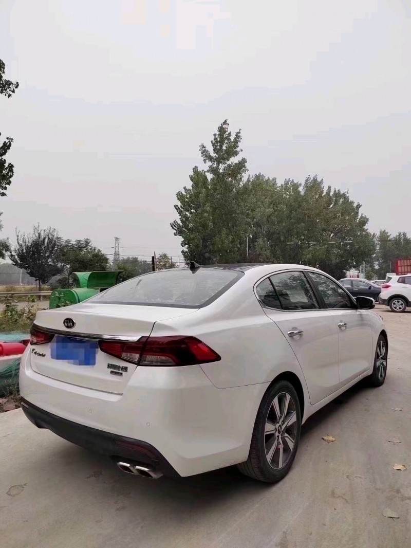 北京18年起亚凯绅5