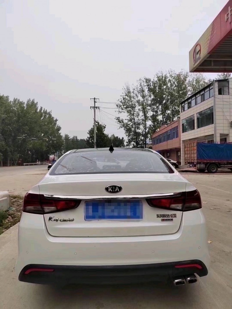 北京18年起亚凯绅9