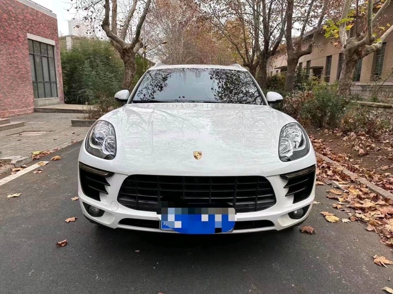 枣庄15年保时捷Macan9