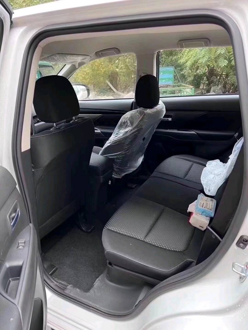 邯郸22年三菱欧蓝德6