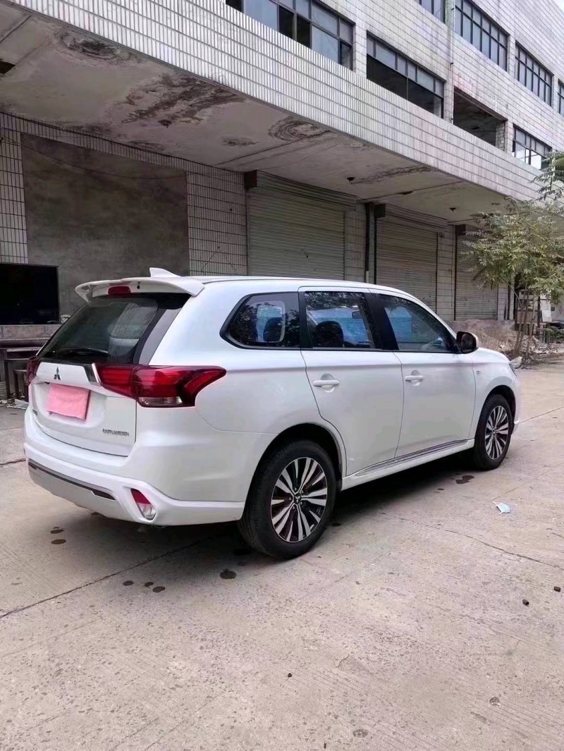 邯郸22年三菱欧蓝德3