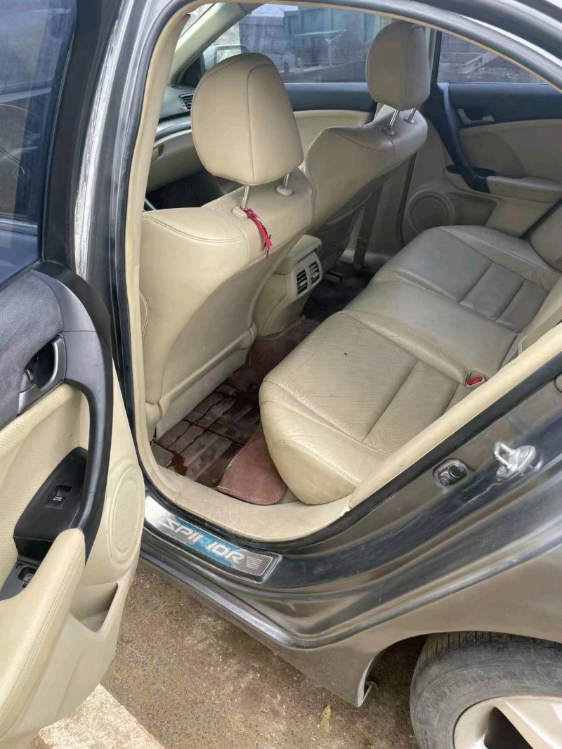 枣庄10年本田思铂睿4