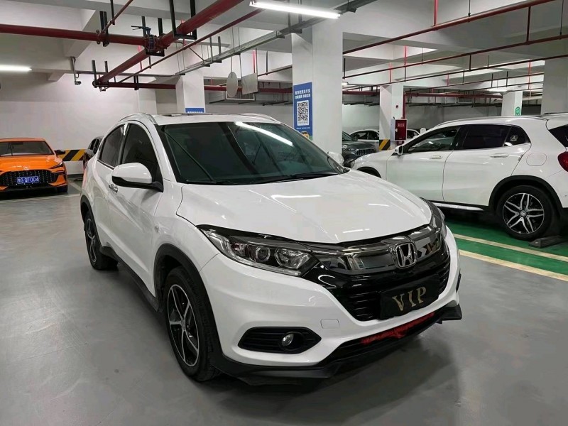 成都20年本田缤智2