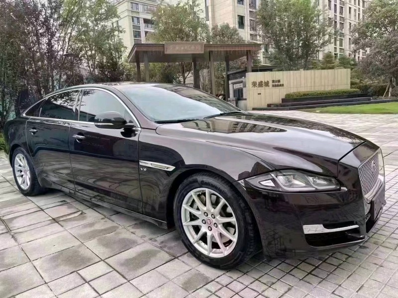 重慶16年捷豹XJL3