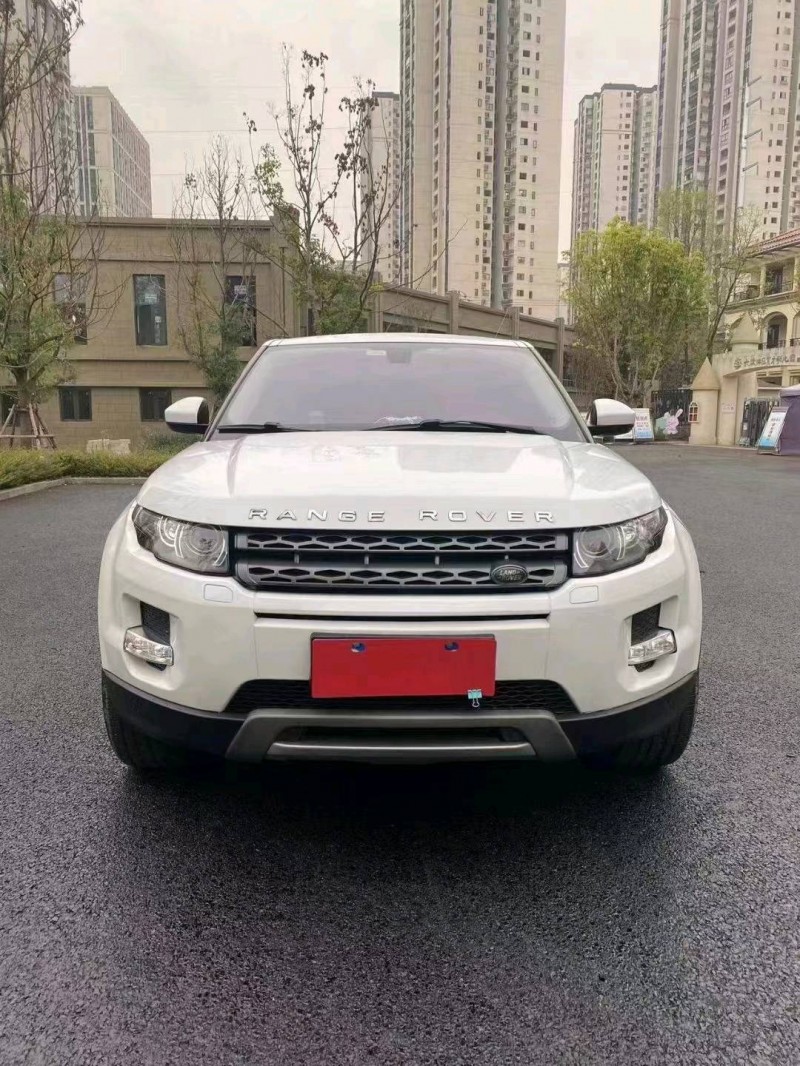 重庆14年路虎揽胜极光(进口)1